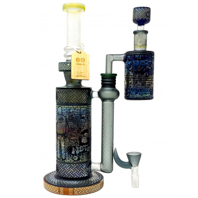 CHEECH "SPRAY & PRAY" GRAFFITI ARTIST WATER PIPE WITH "SPRAY & PRAY" ASHCATCHER (CHE-263) PURPLE CHE-263PURPLE