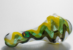 CHEECH 4in HANDPIPE SEAHORSE DESIGN (CH-PIPE-236)