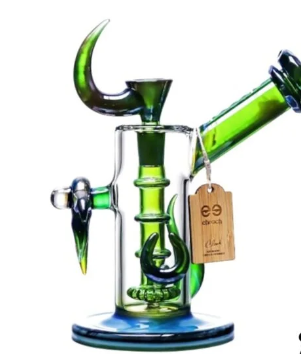 CHEECH 8in "VERY DEMURE, VERY MINDFUL, VERY CUTESY" WATERPIPE